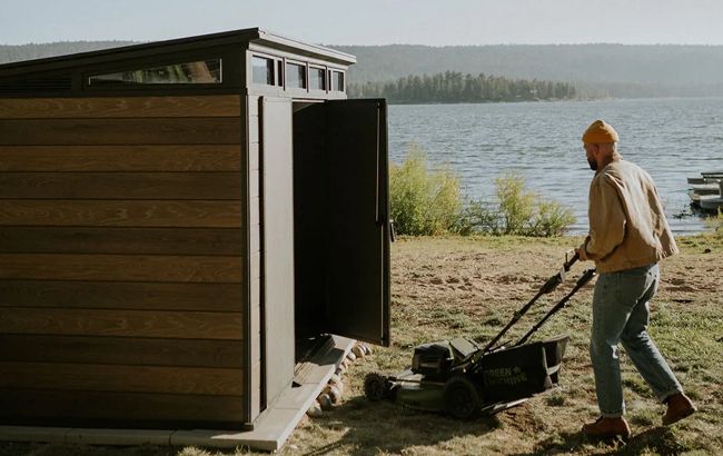 Keter Signature 11x7 Storage Shed - Walnut Brown