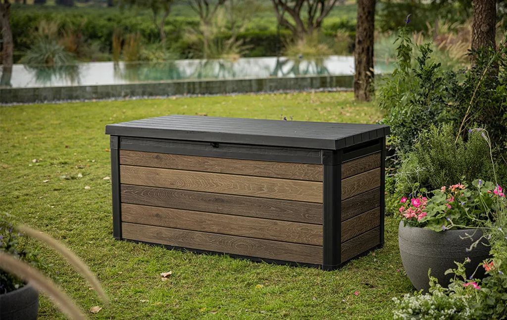 Keter Signature 150 Gallon Deck Box - Walnut Brown