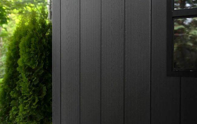 Keter Newton Plus 7.5x17 Storage Shed - Graphite